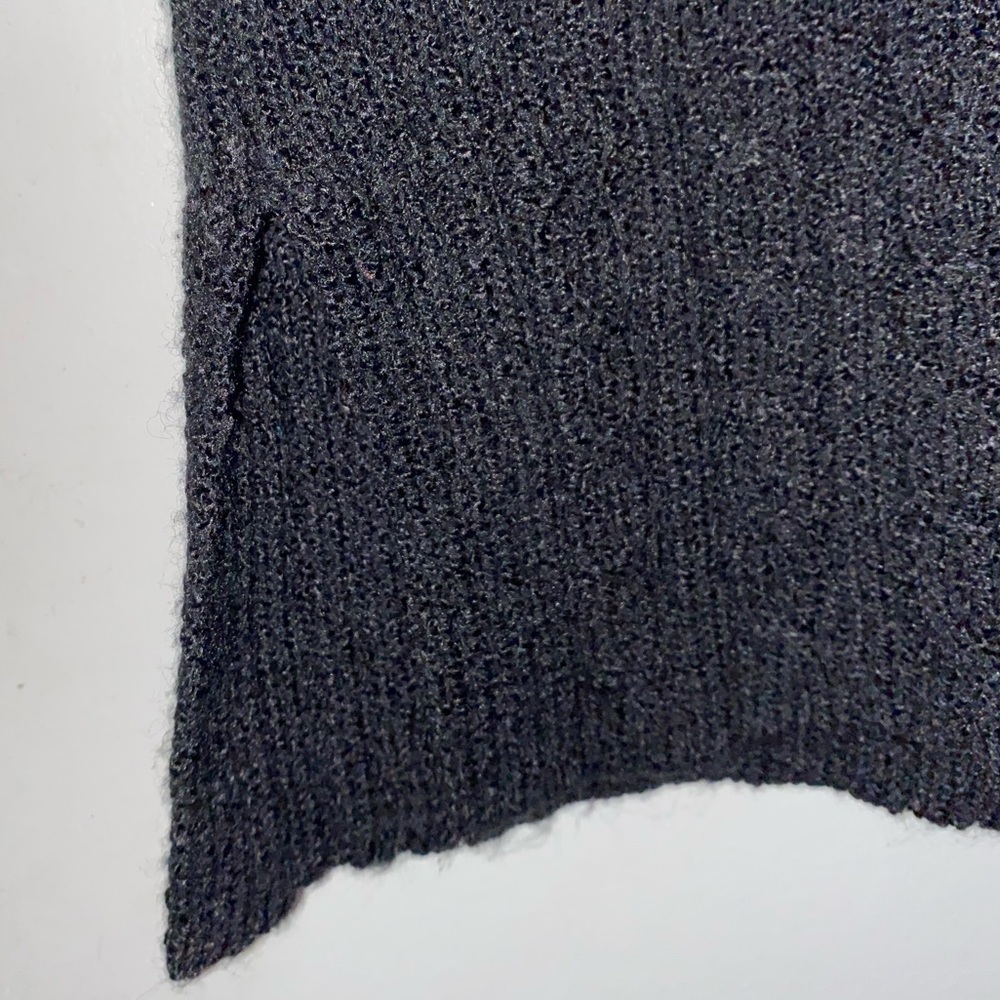 Sweater - Picture 3 of 4
